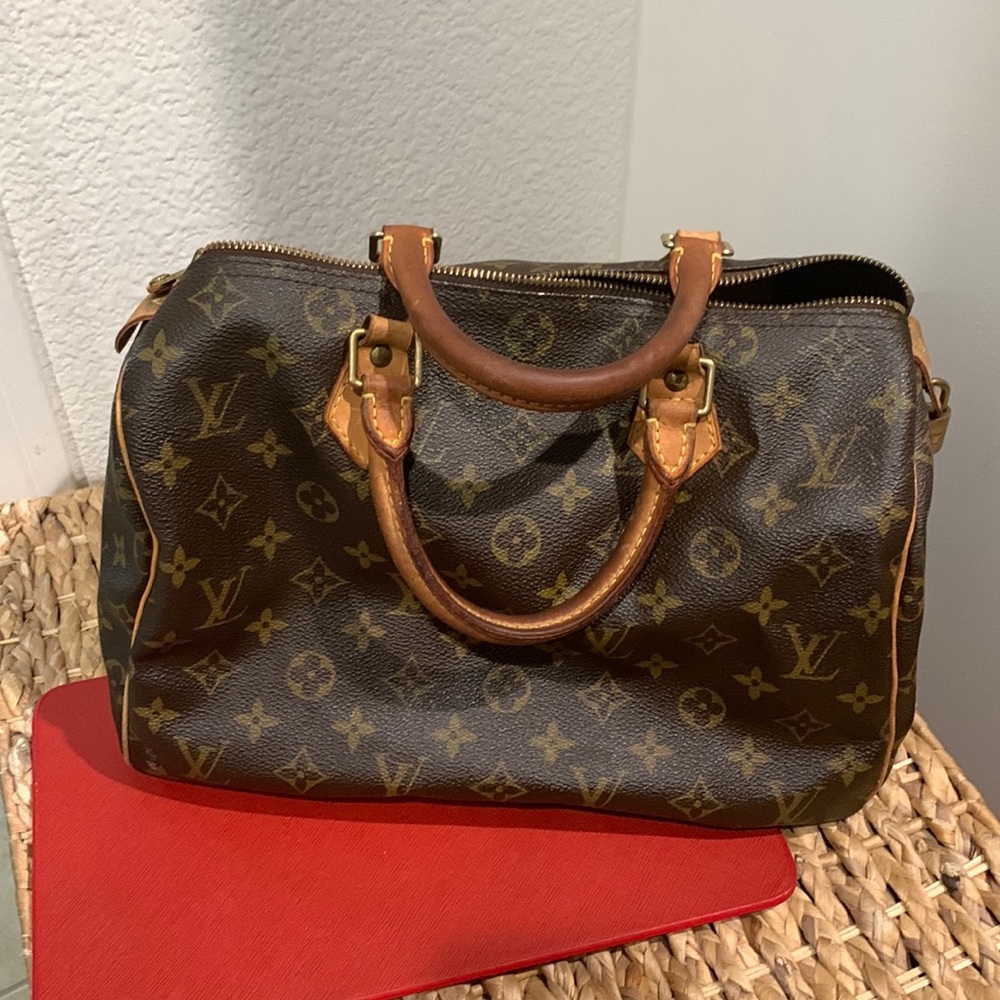 Louis Vuitton Monogram speedy 30